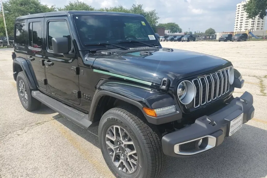 2025 Jeep Wrangler Sahara photo 1