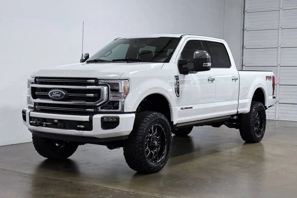 2022 Ford F-350 Platinum photo 1