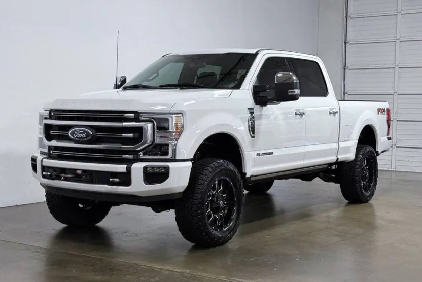 2022 Ford F-350 Platinum photo 1