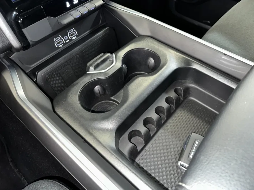 2025 Ram 1500 Big Horn photo 1