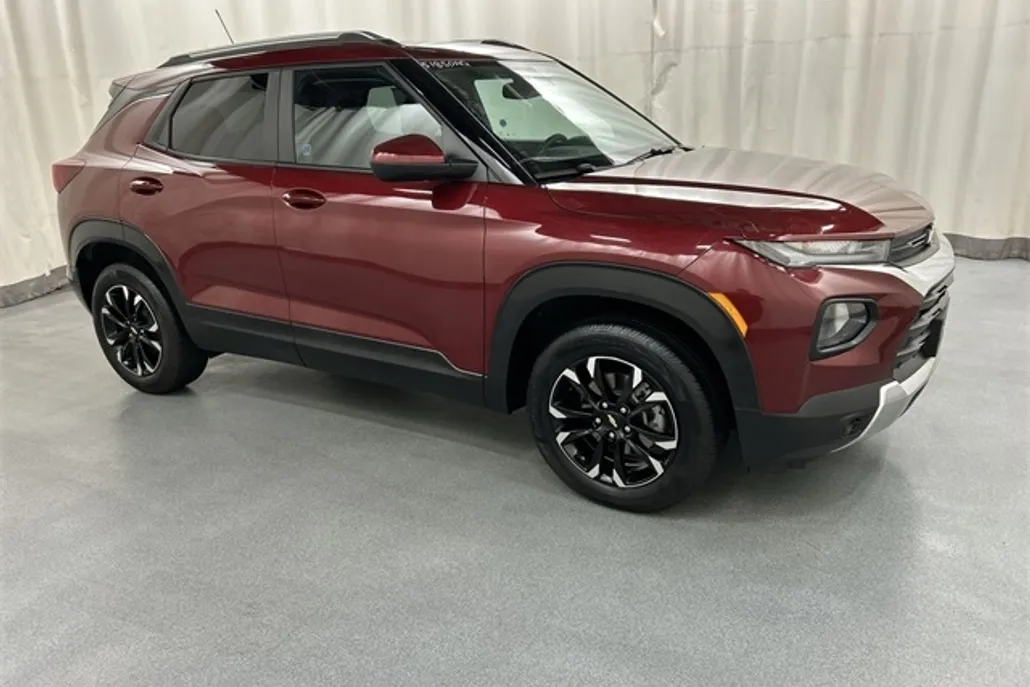 2023 Chevrolet Trailblazer LT photo 1