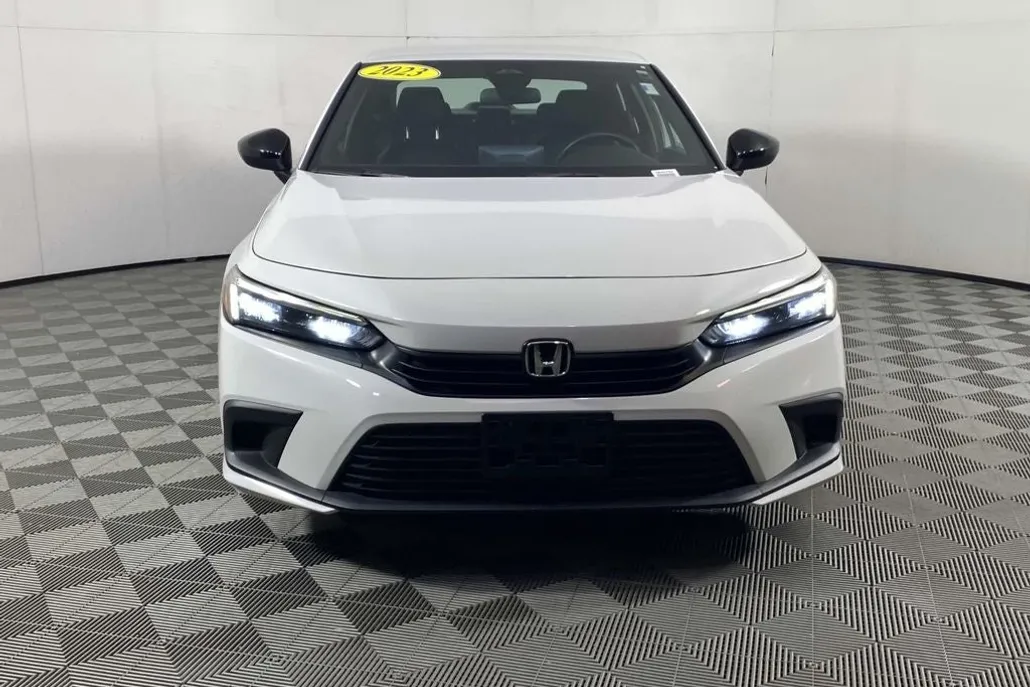 2023 Honda Civic Sport photo 1