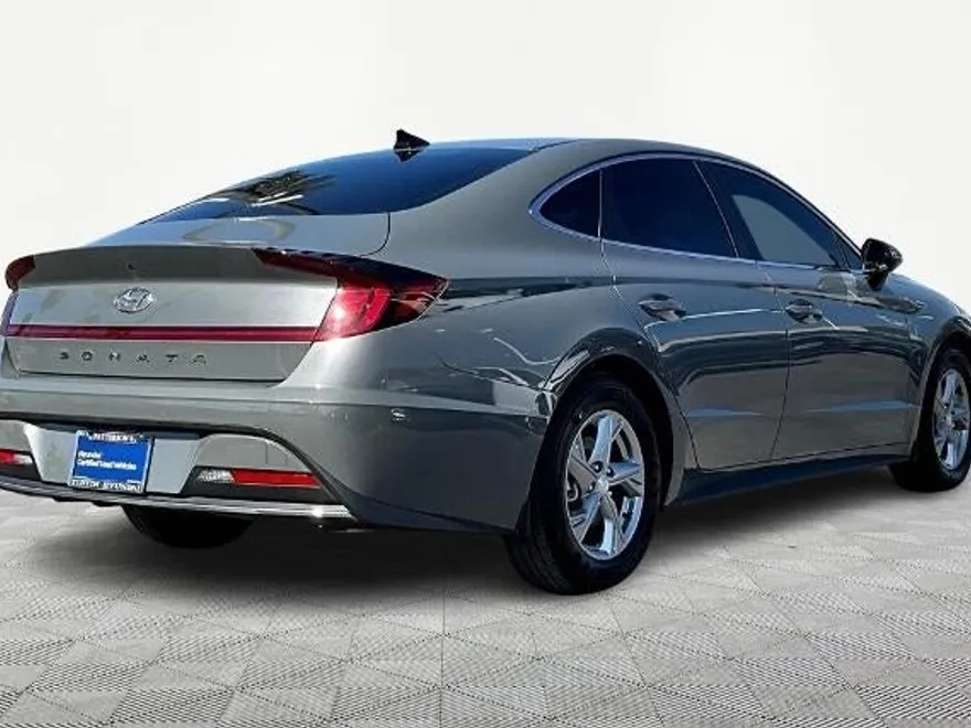 2023 Hyundai Sonata SE photo 1