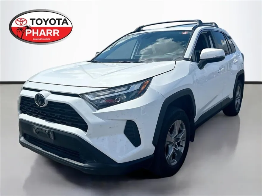 2023 Toyota RAV4 XLE photo 1
