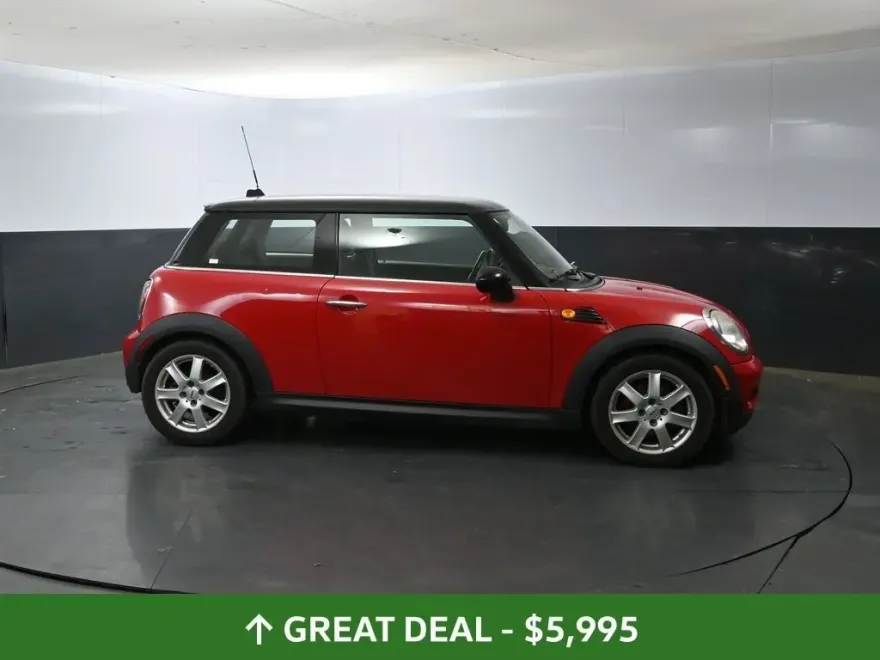 2010 Mini Cooper Base photo 1