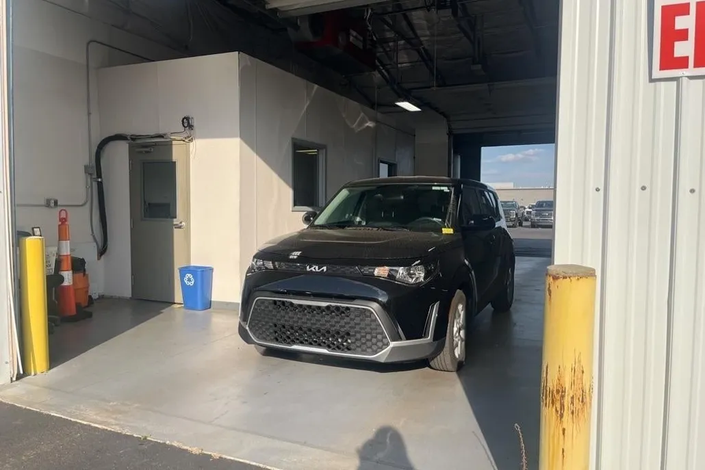 2024 Kia Soul LX photo 1