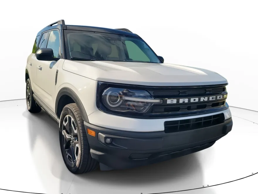 2021 Ford Bronco Sport Outer Banks photo 1