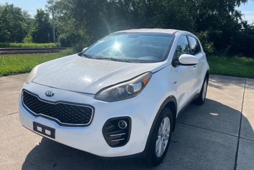 2017 Kia Sportage LX photo 1