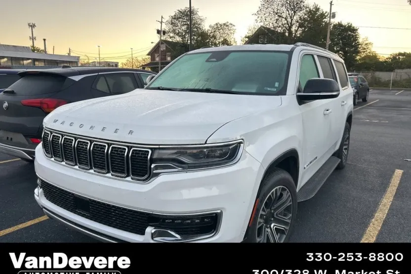 2023 Jeep Wagoneer L Series II photo 1