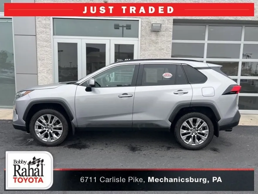 2024 Toyota RAV4 XLE Premium photo 1
