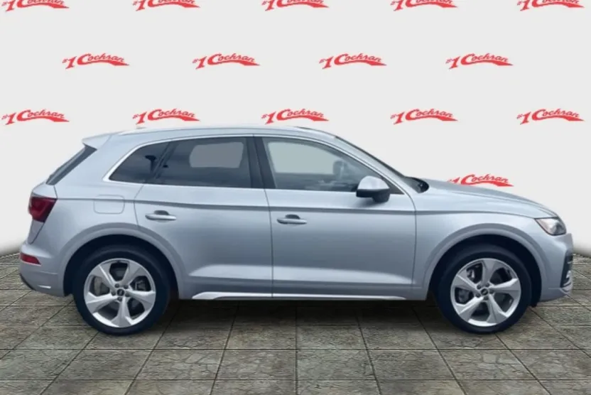 2021 Audi Q5 Premium Plus photo 1