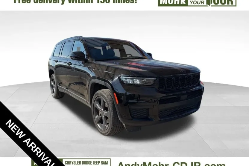 2023 Jeep Grand Cherokee Laredo Altitude photo 1
