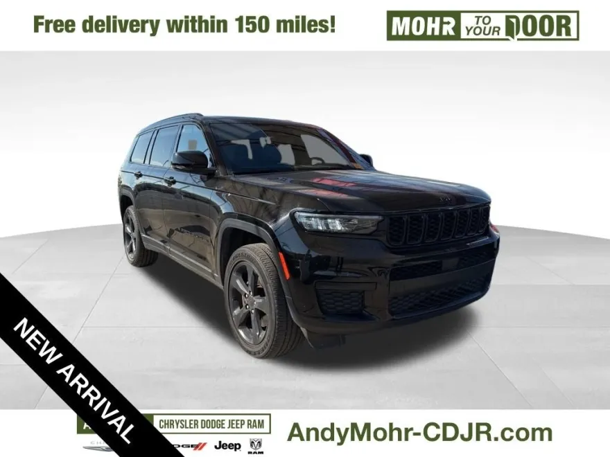 2023 Jeep Grand Cherokee Laredo Altitude photo 1