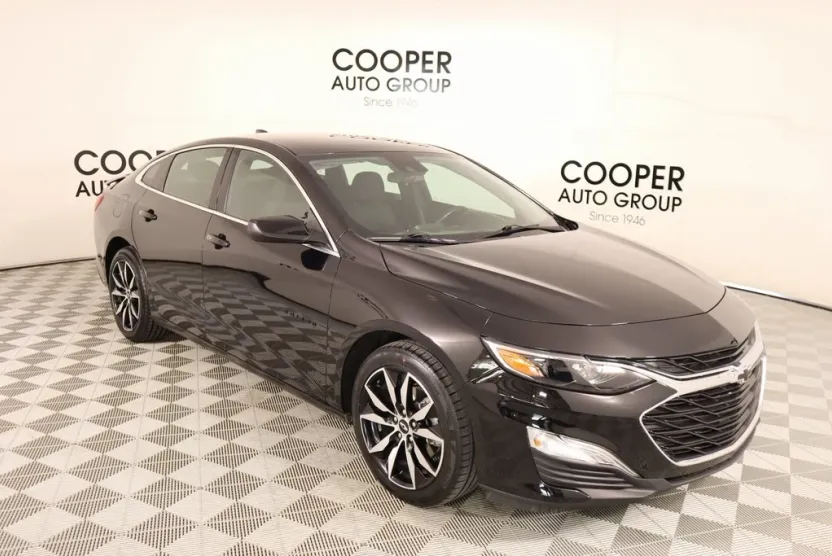 2024 Chevrolet Malibu RS photo 1