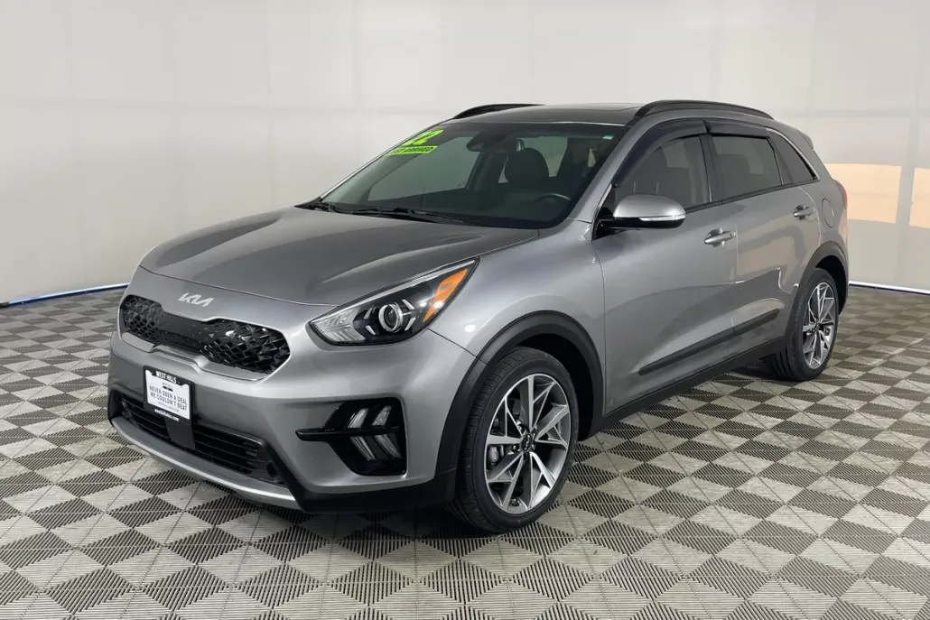 2022 Kia Niro Touring Special Edition photo 1