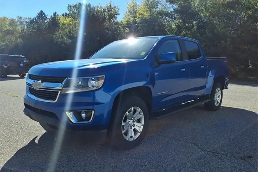 2019 Chevrolet Colorado LT photo 1
