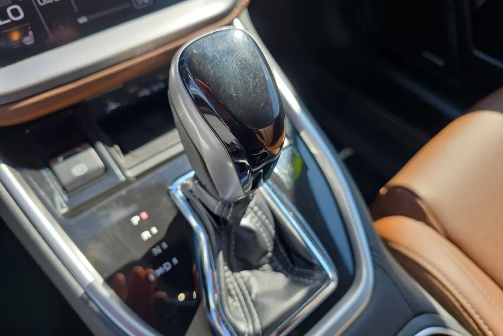 2022 Subaru Outback Touring photo 1