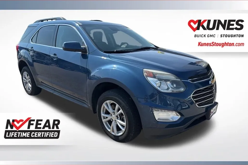 2017 Chevrolet Equinox LT photo 1