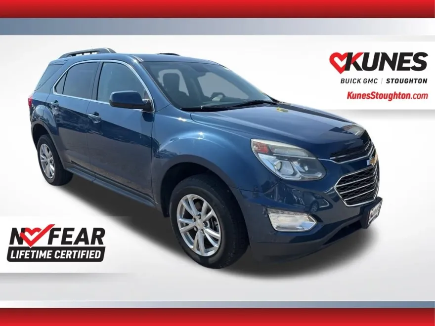 2017 Chevrolet Equinox LT photo 1