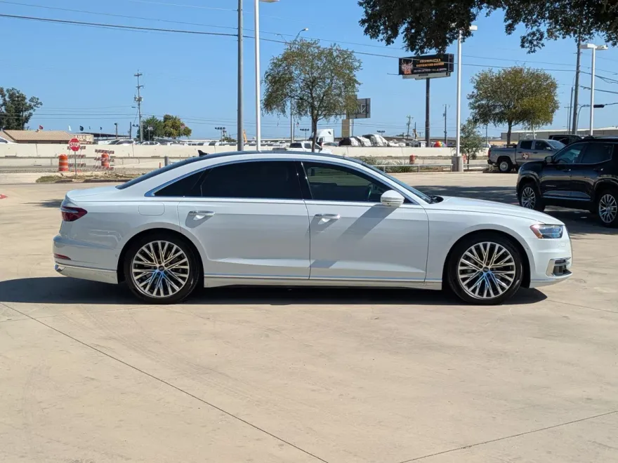 2021 Audi A8 L 55 TFSI Quattro photo 1