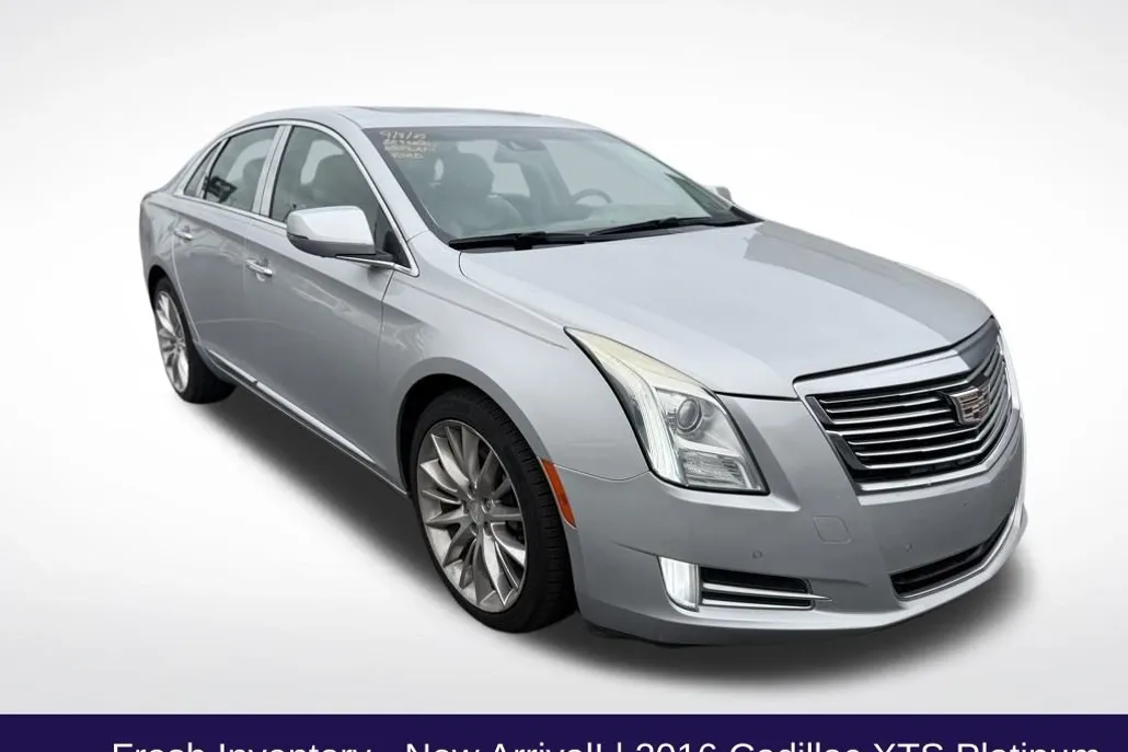 2016 Cadillac XTS Platinum photo 1