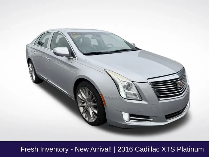 2016 Cadillac XTS Platinum photo 1