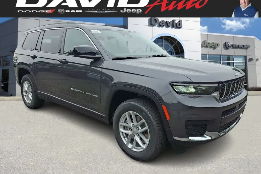 2025 Jeep Grand Cherokee Laredo X photo 1