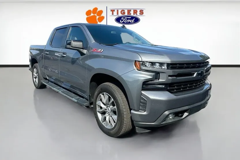2022 Chevrolet Silverado 1500 RST photo 1