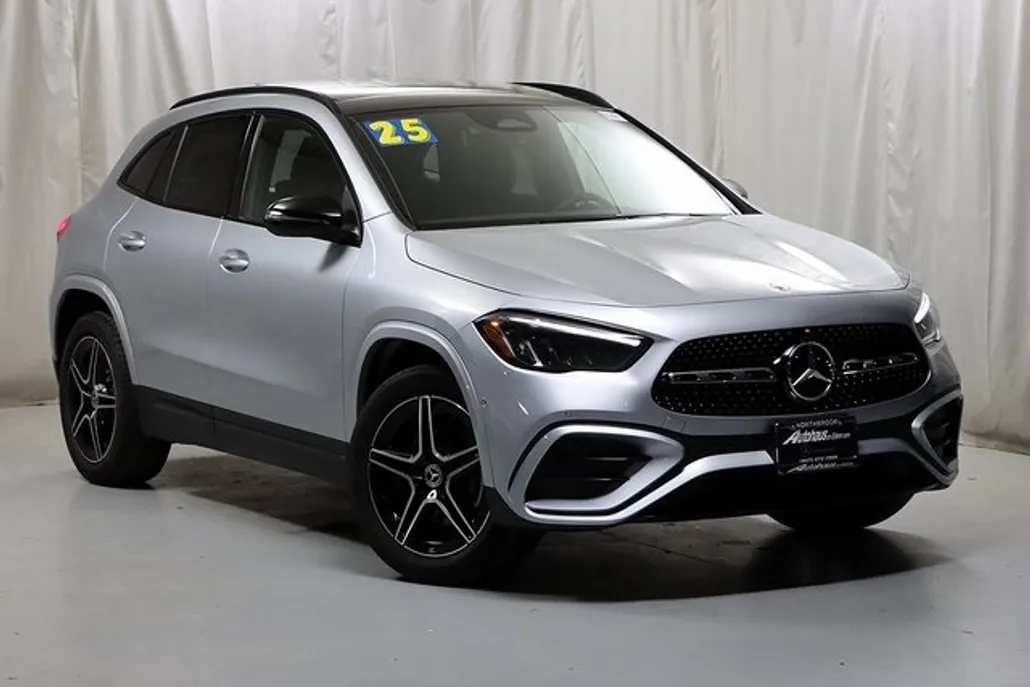 2025 Mercedes Benz GLA 250 4MATIC photo 1