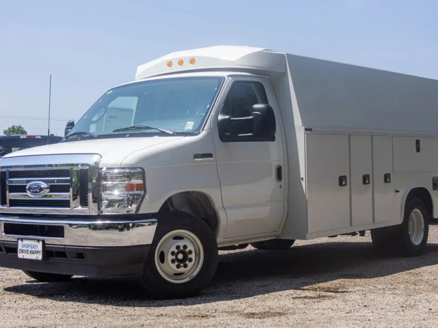 2024 Ford E-350 photo 1