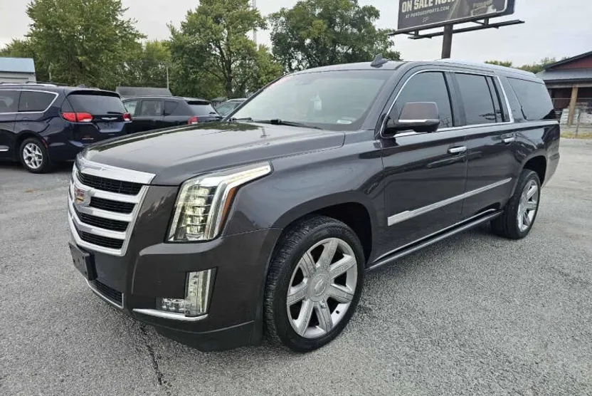 2016 Cadillac Escalade ESV Premium photo 1