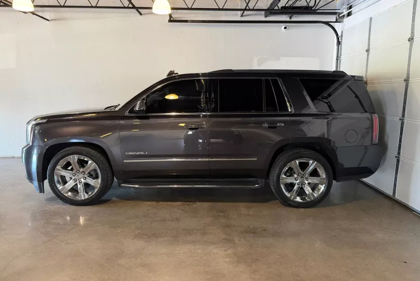 2017 Gmc Yukon Denali photo 1