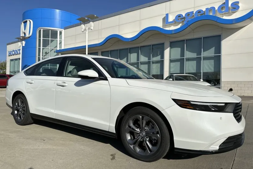 2025 Honda Accord Hybrid EX-L photo 1