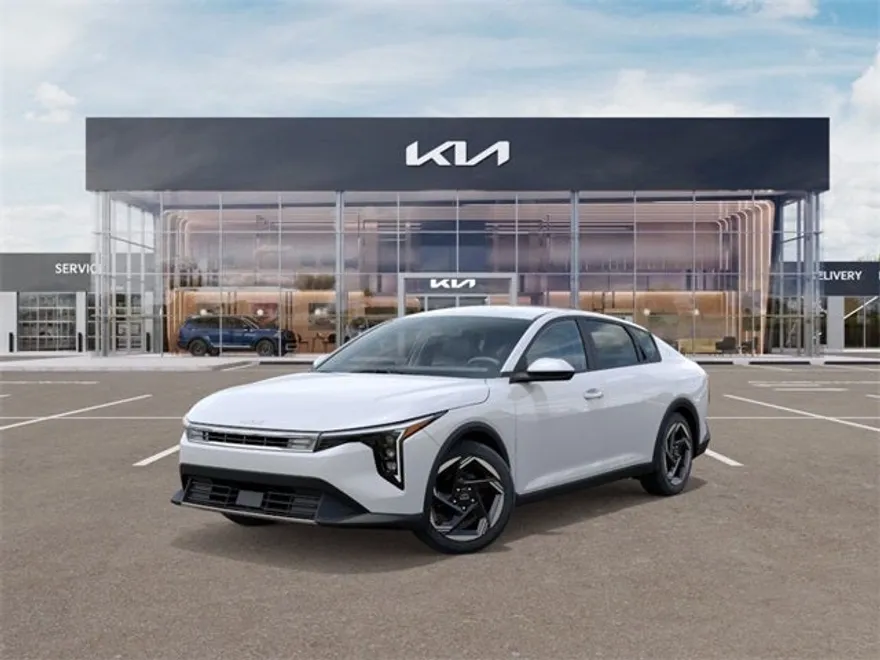 2025 Kia K4 EX photo 1