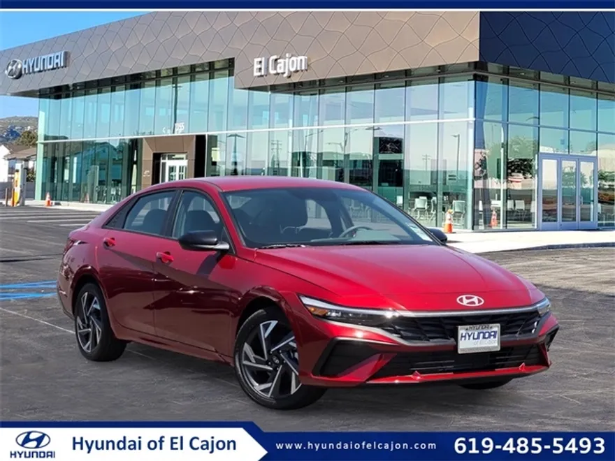 2025 Hyundai Elantra SEL Sport photo 1