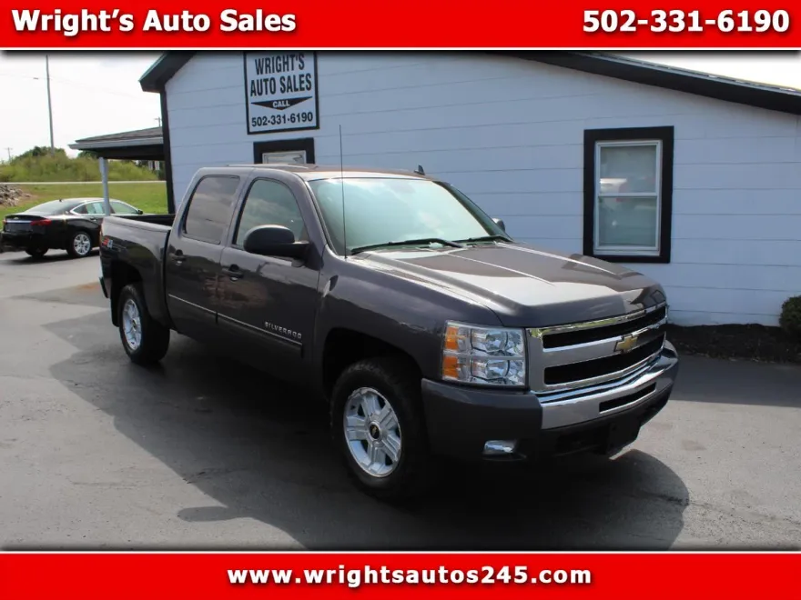 2011 Chevrolet Silverado 1500 LT photo 1