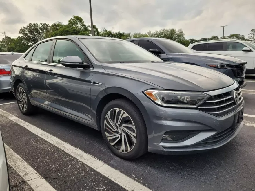 2021 Volkswagen Jetta SEL Premium photo 1