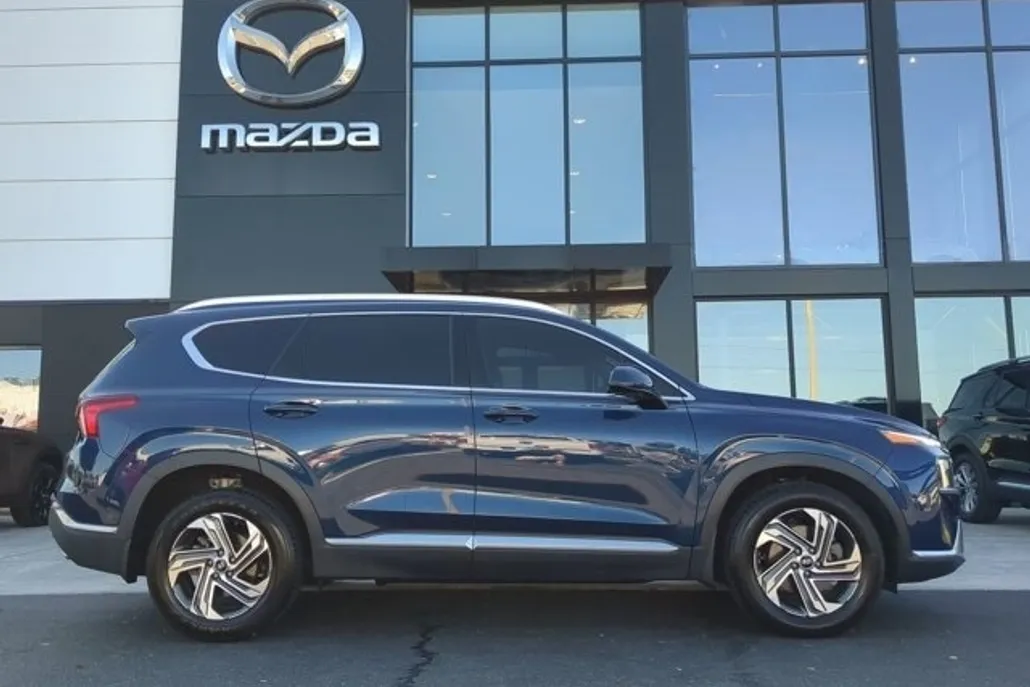 2021 Hyundai Santa Fe SEL photo 1