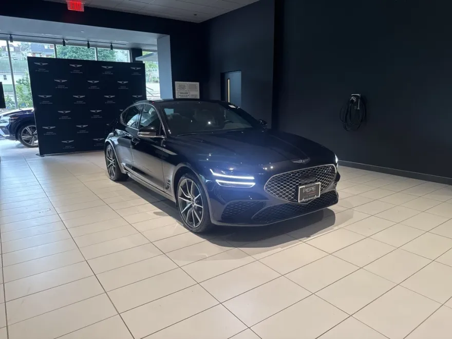 2025 Genesis G70 2.5T photo 1