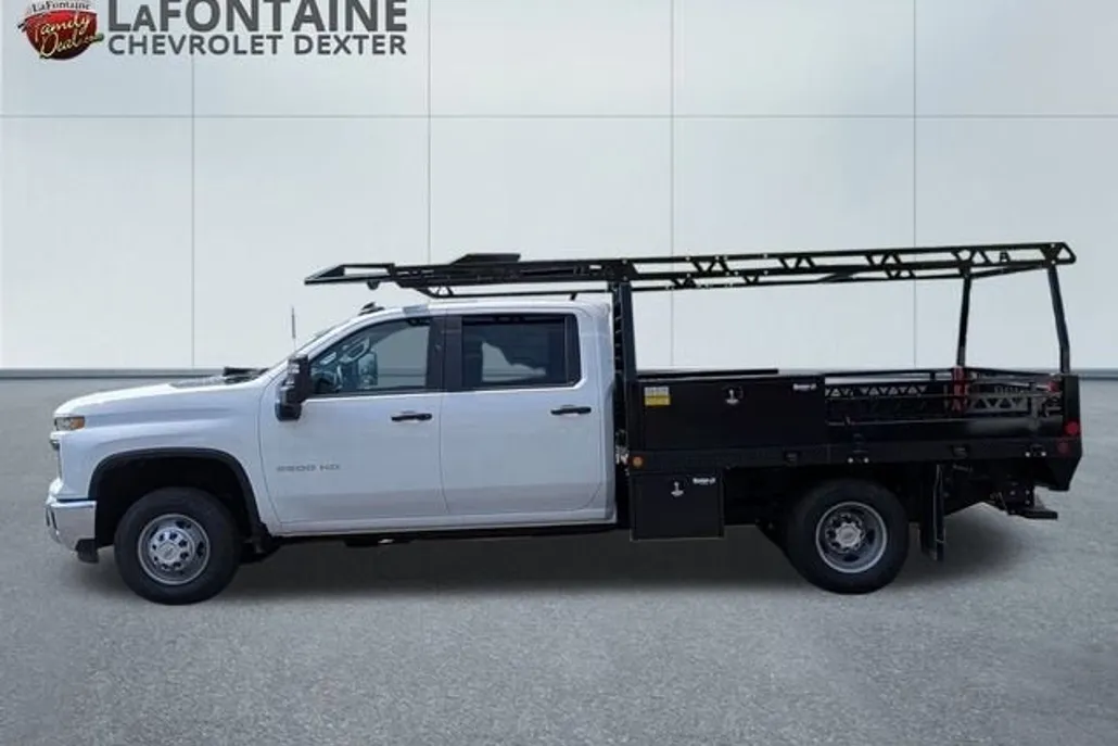 2025 Chevrolet Silverado 3500HD Work Truck photo 1
