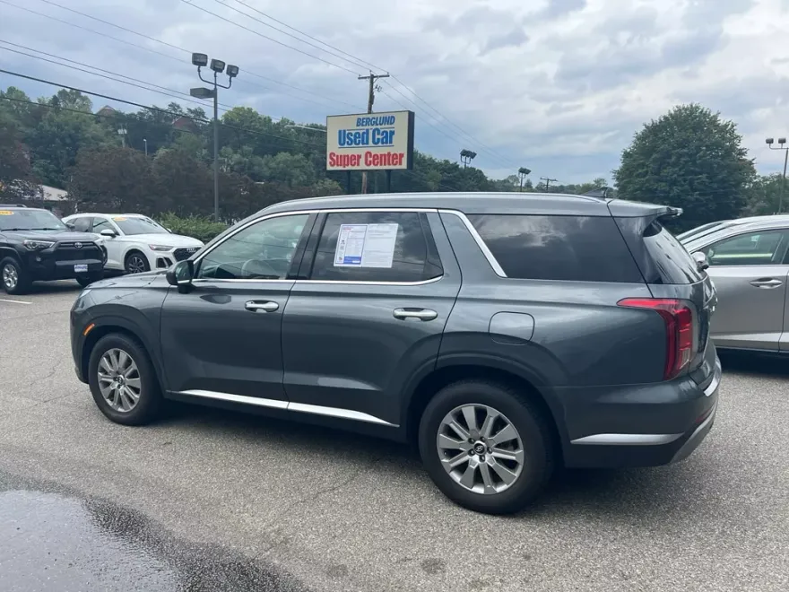 2024 Hyundai Palisade SEL photo 1