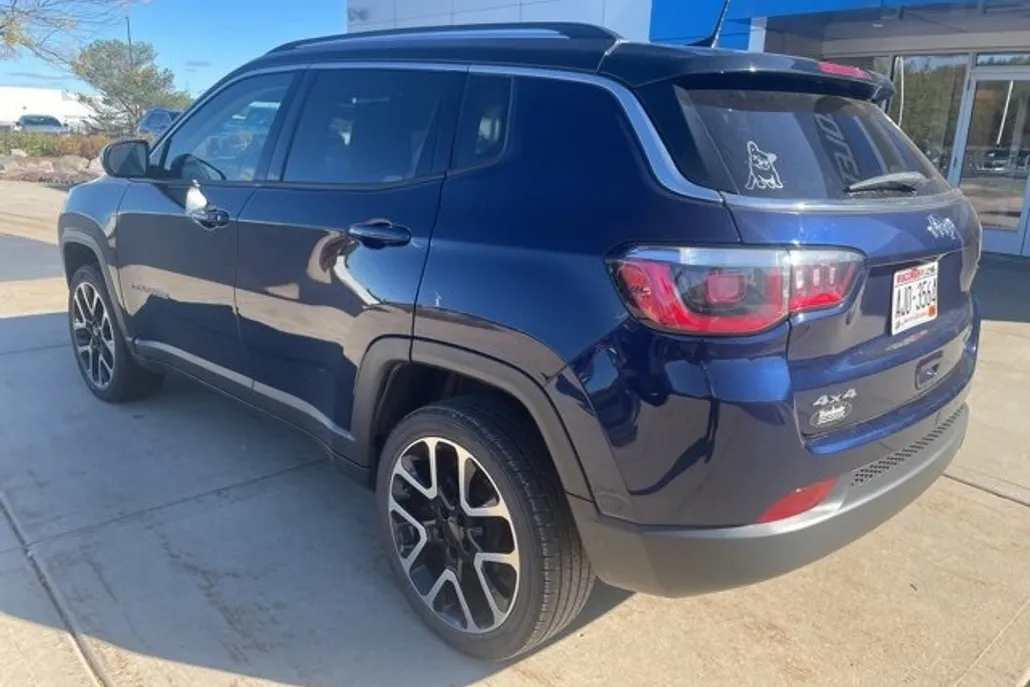 2017 Jeep Compass Limited photo 1