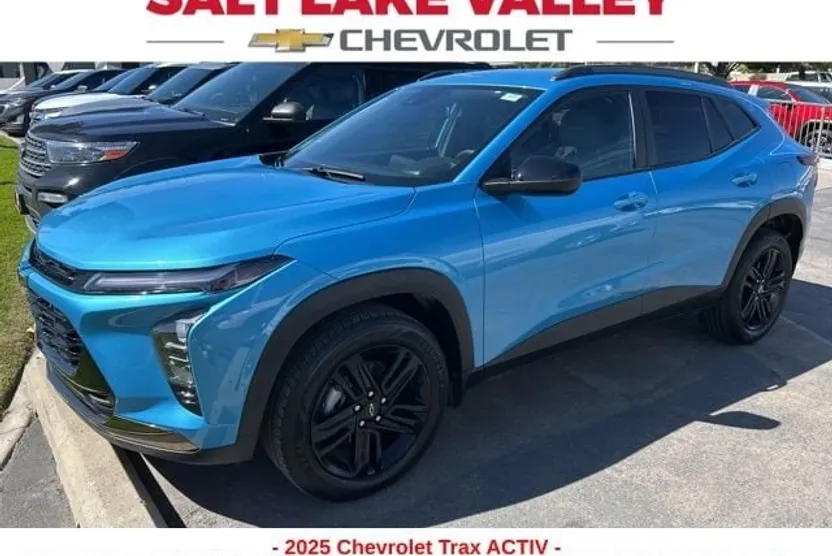 2025 Chevrolet Trax ACTIV photo 1