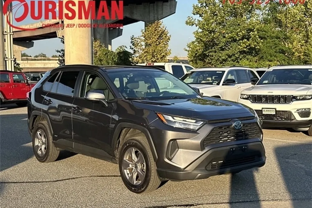 2023 Toyota RAV4 Hybrid XLE photo 1