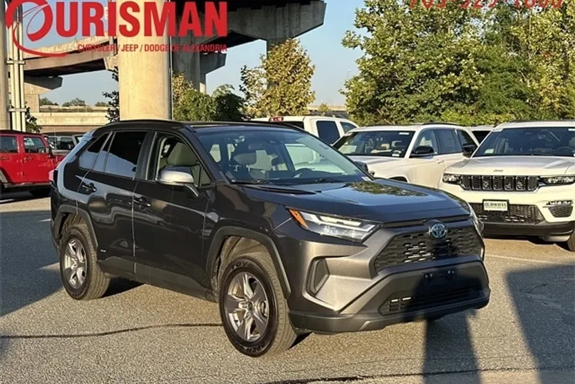2023 Toyota RAV4 Hybrid XLE photo 1