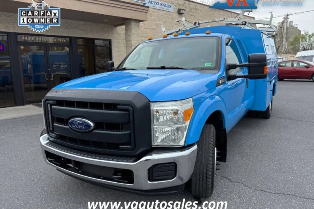 2015 Ford F-350 XL photo 1