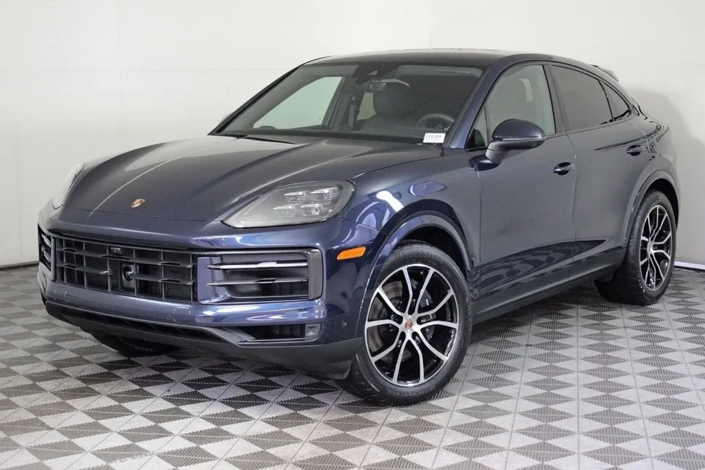 2025 Porsche Cayenne Coupe photo 1