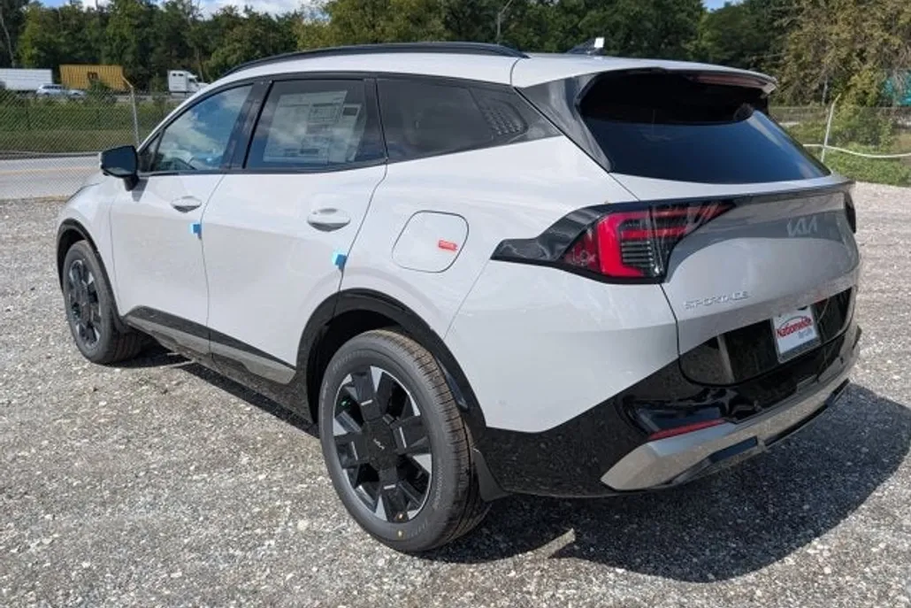 2026 Kia Sportage Hybrid photo 1