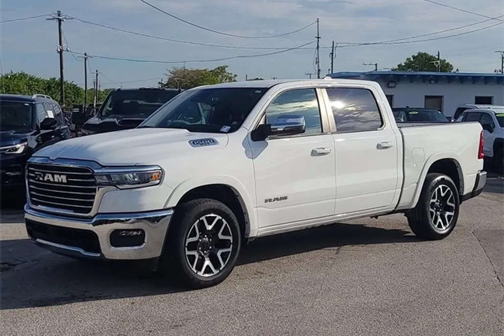 2025 Ram 1500 Laramie photo 1