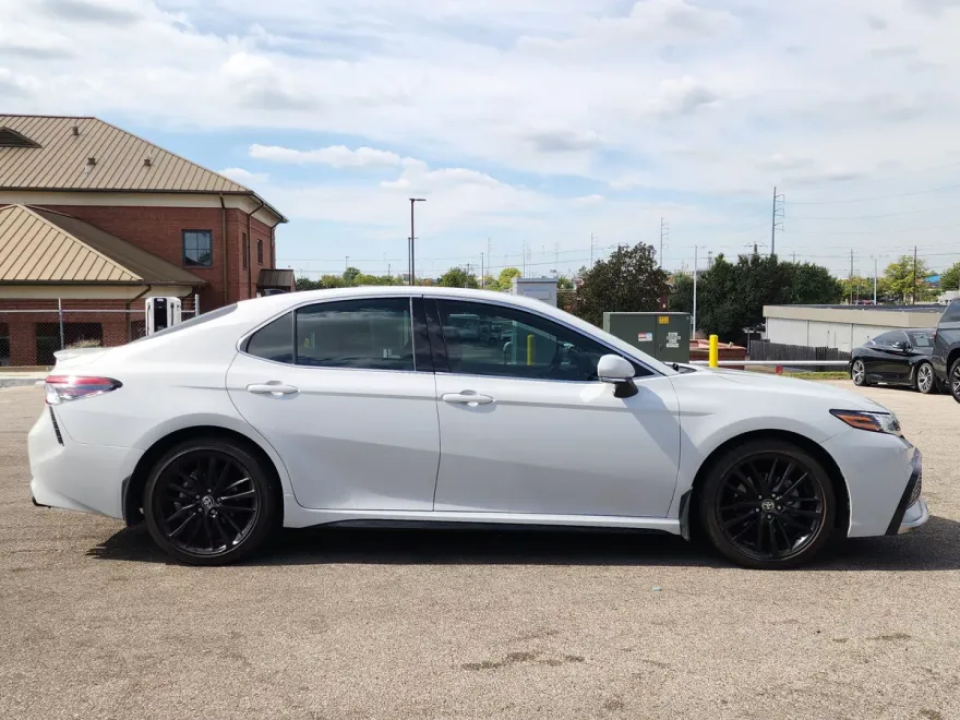 2022 Toyota Camry XSE photo 1